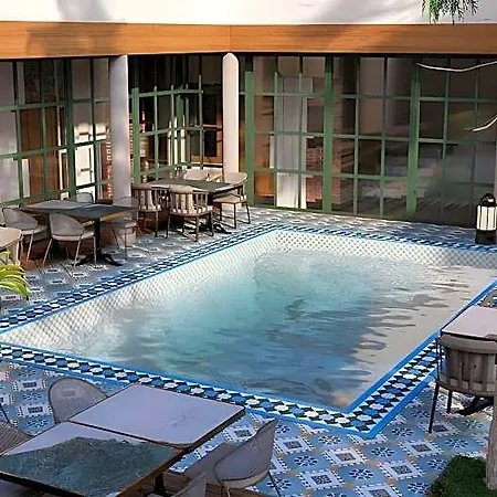 Hotel Belmondo