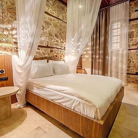 Hotel Belmondo *